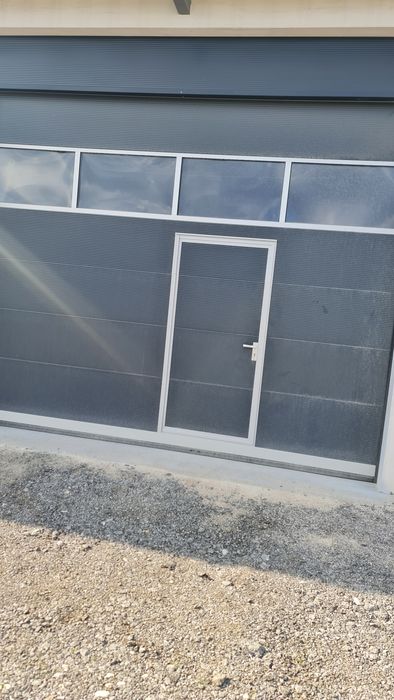 Помещение под наем подходящо за детайлинг,фолиране,пастиране