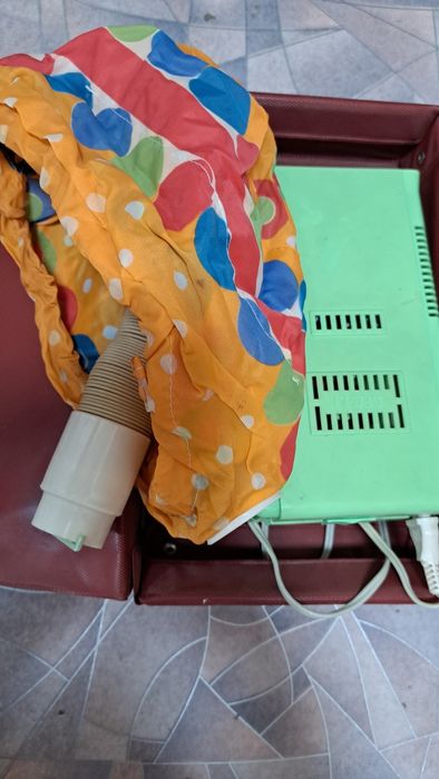 Продаю Фен - Шапку  для парикмахера