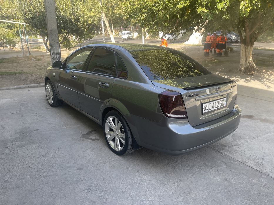 Lasseti 1,6 2013-yil sotiladi