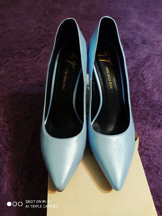 продам женские туфли 37 р. перламутровые голубые