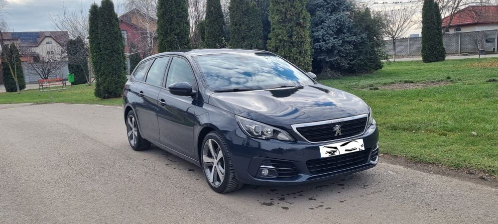 Peugeot 308 an 2018 motor 1.6 Diesel Euro 6 impecabil