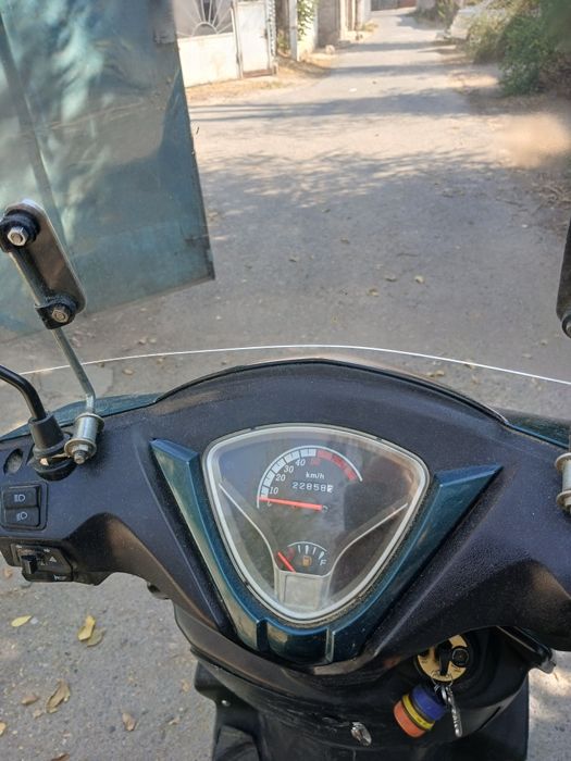 Скутер сто пятьдесят кубов