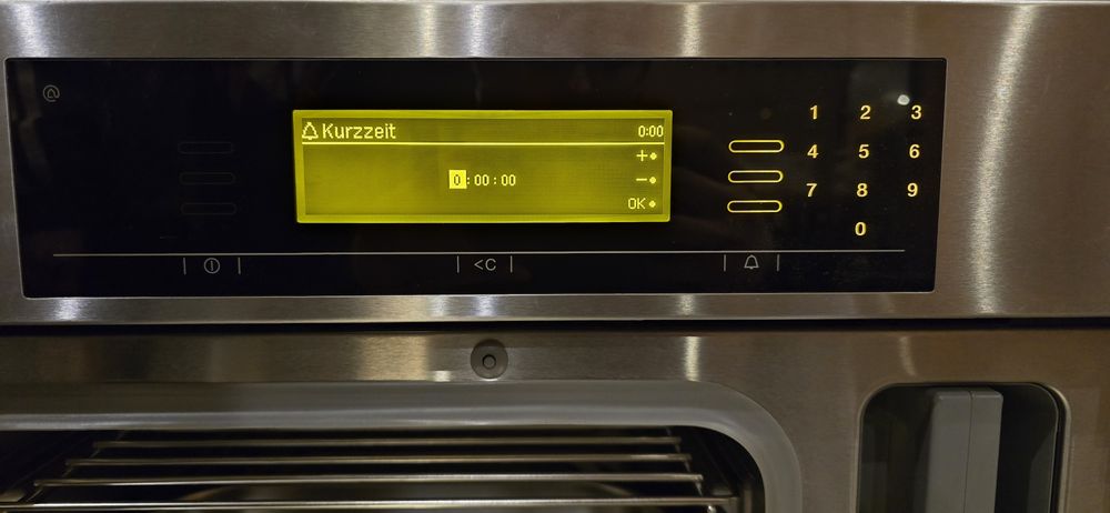 Cuptor cu Aburi Miele DG-5080