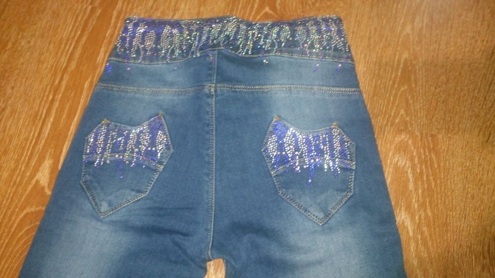 Джинсы для девочки 10-12 лет