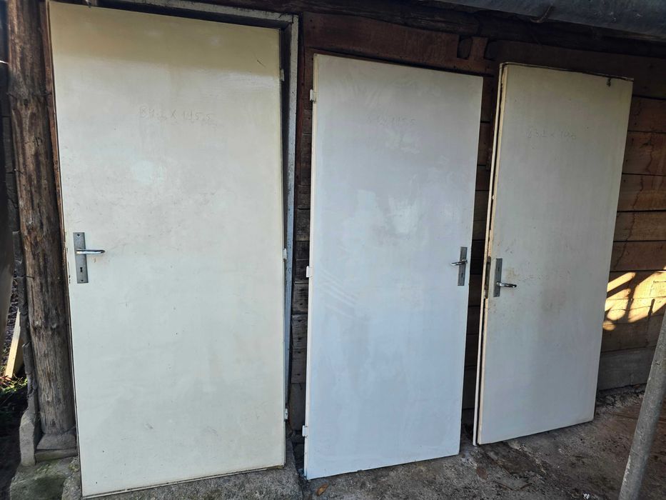 Стари дървени ВРАТИ