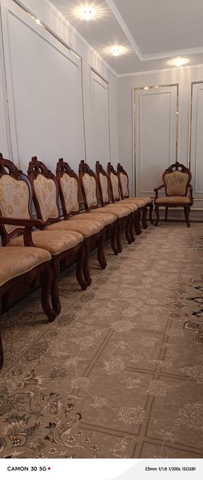 Стулья сатылады.