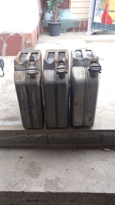 Канистры для бензина