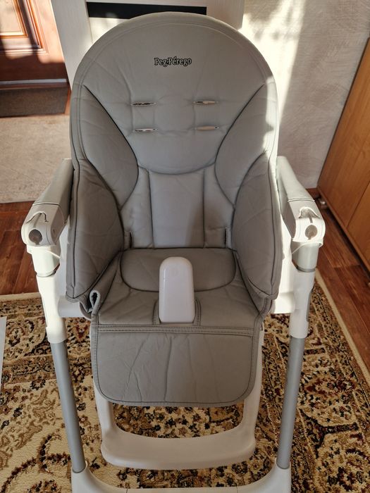 Детский стульчик для кормления