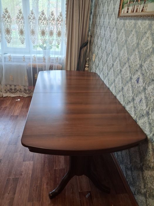 Продам стол со стульями