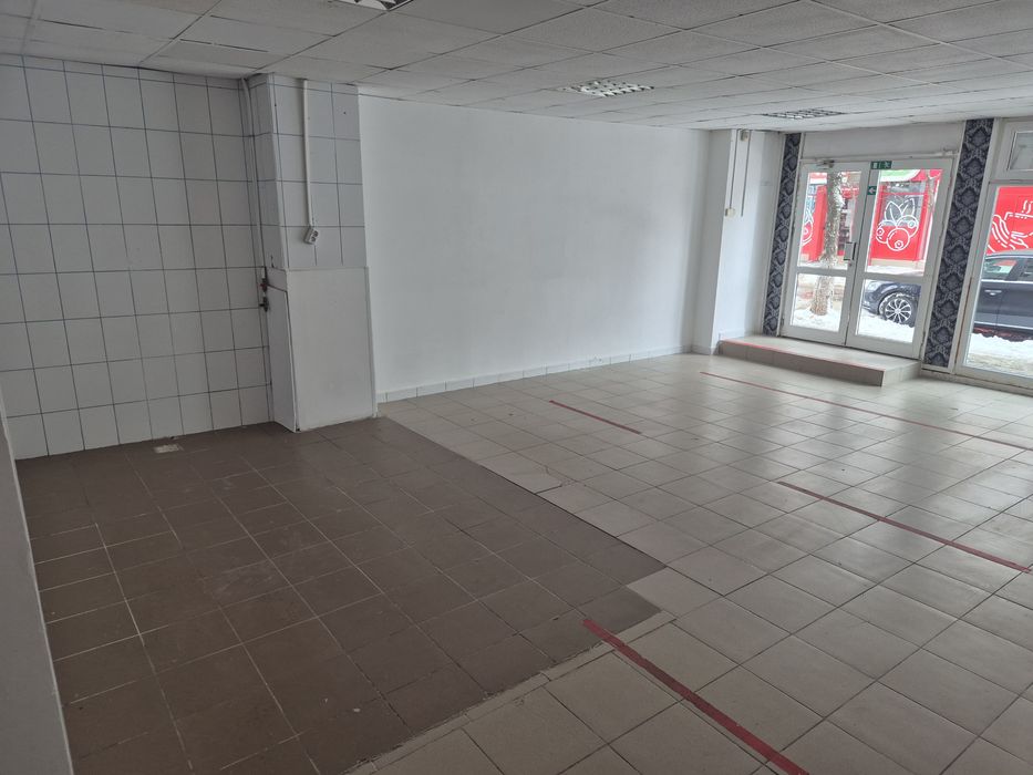 Închiriez spațiu comercial