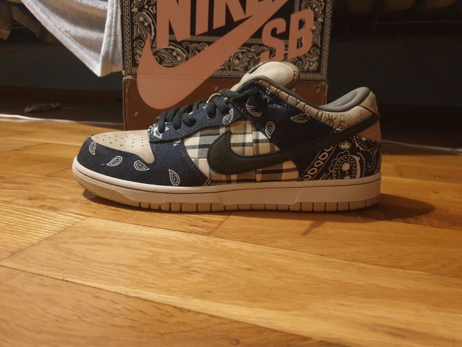 Nike dunke Travis Scott