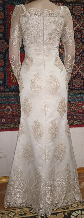 Продам нарядное платье