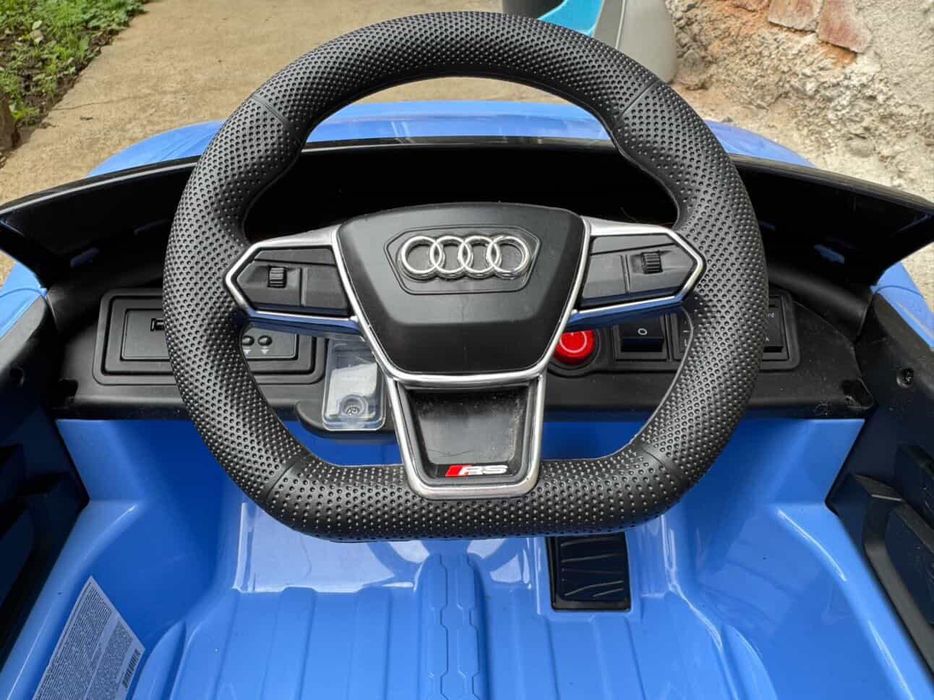 Детска акумулаторна кола Audi RS e-tron GT