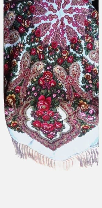 Batic tradițional cu franjuri 107x107 cm