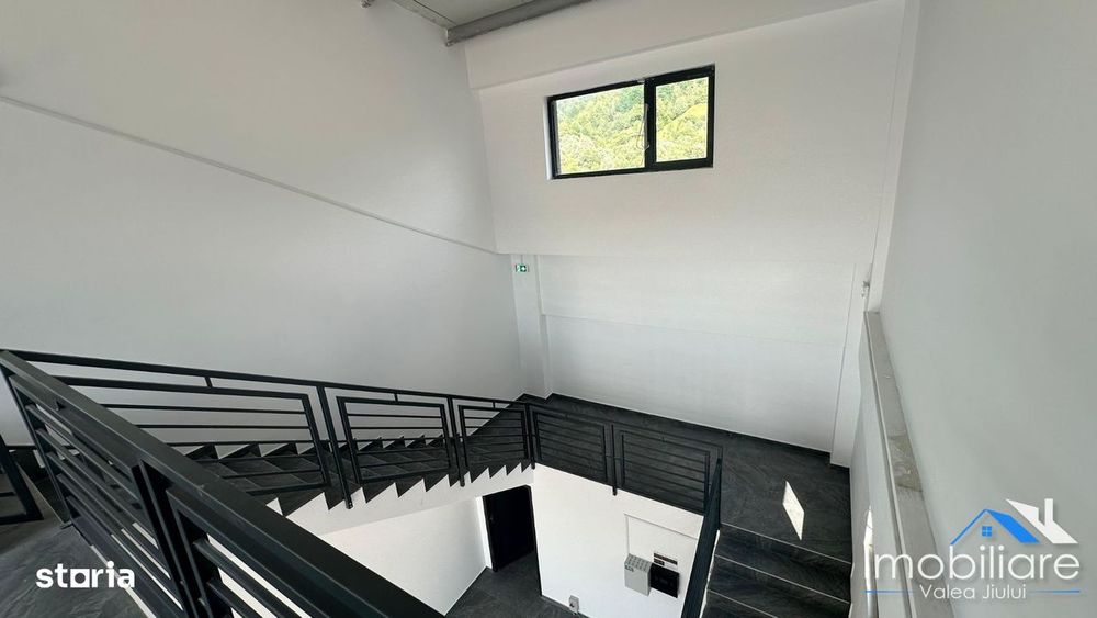 Spatiu comercial / Hala  - Petrosani | Str. Livezeni | 550 mp