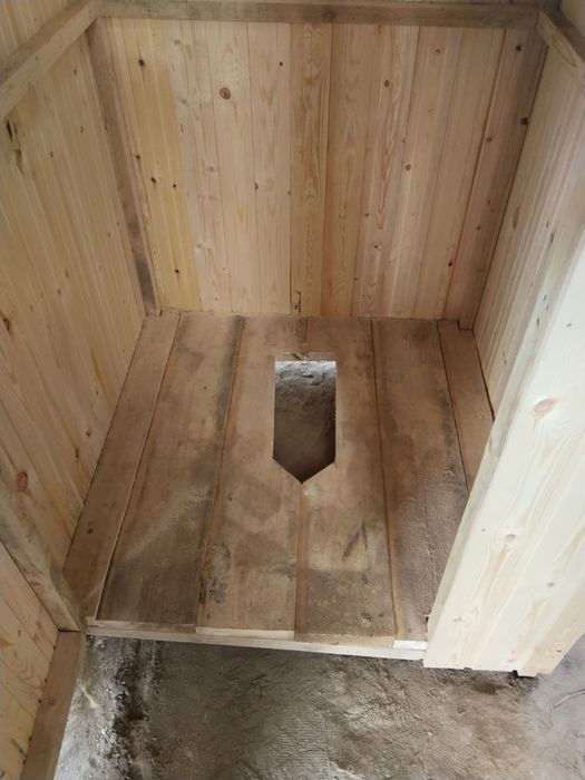 Туалет уличный и дачный