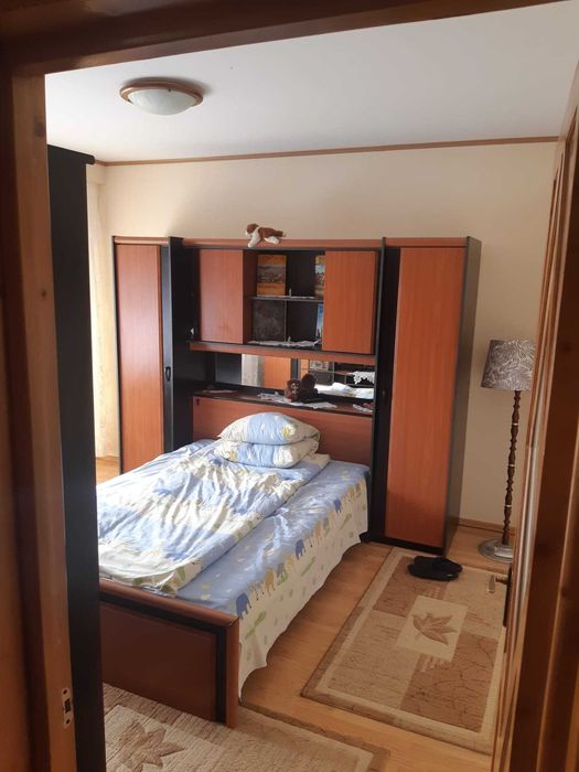 Casa de vanzare cu gradina