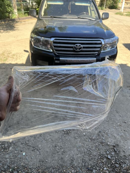 Стекла фар на все модели