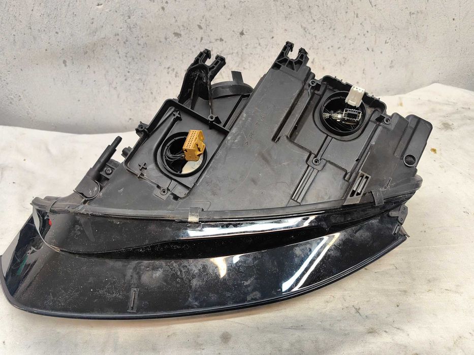 Оригинален фар Ауди А4 Б8  Audi A4 B8 Face Led Bixenon