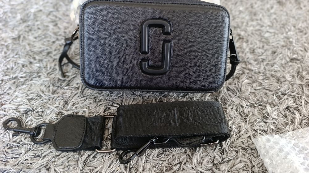 Marc Jacobs нови кокетни малки чанти  за през рамо
