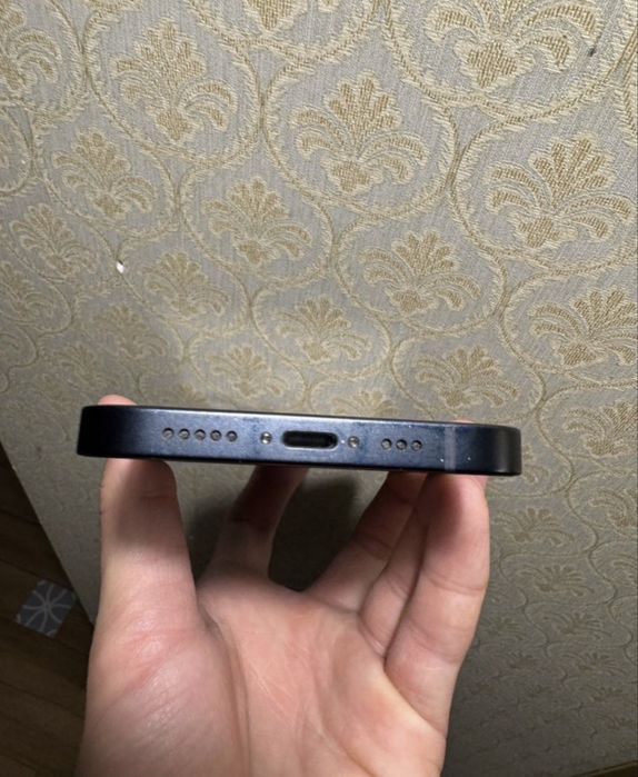 iPhone 13 128GB с гарантией