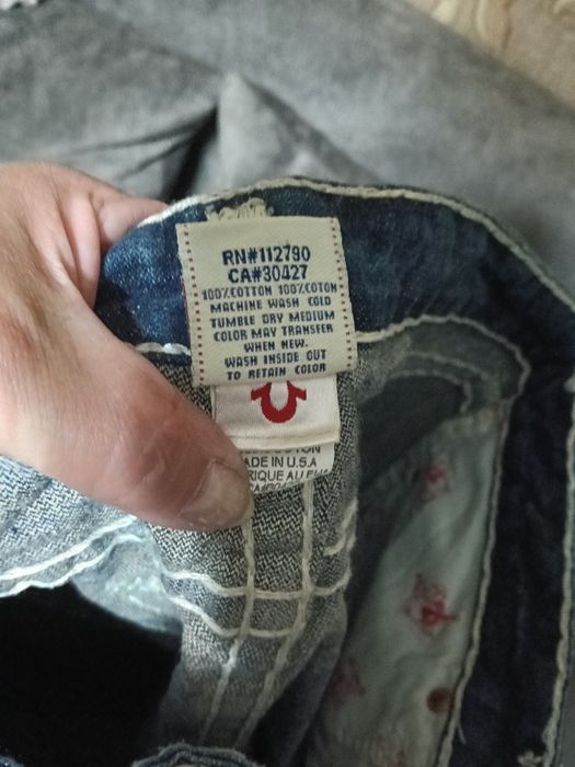 продам джинсы новые