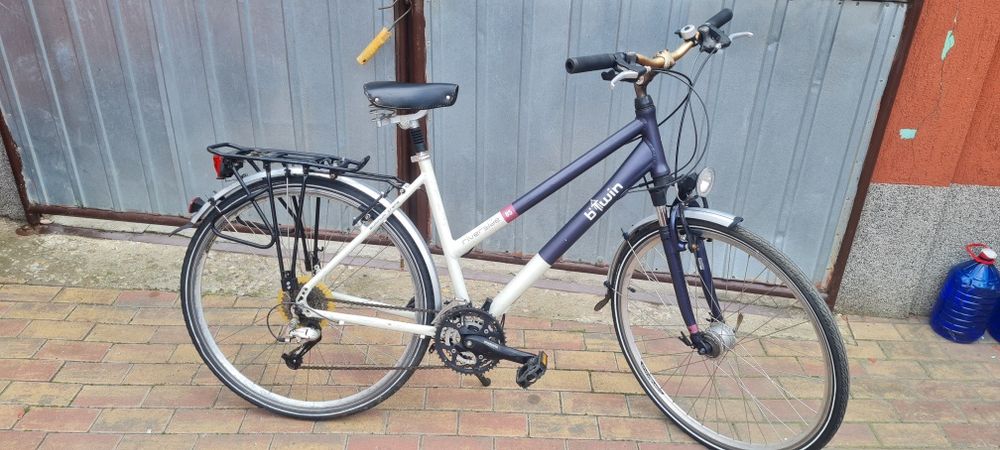 Vand 2 biciclete de dama