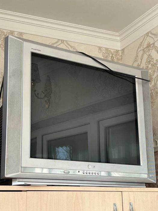 Telivizor LG holati  yaxshi