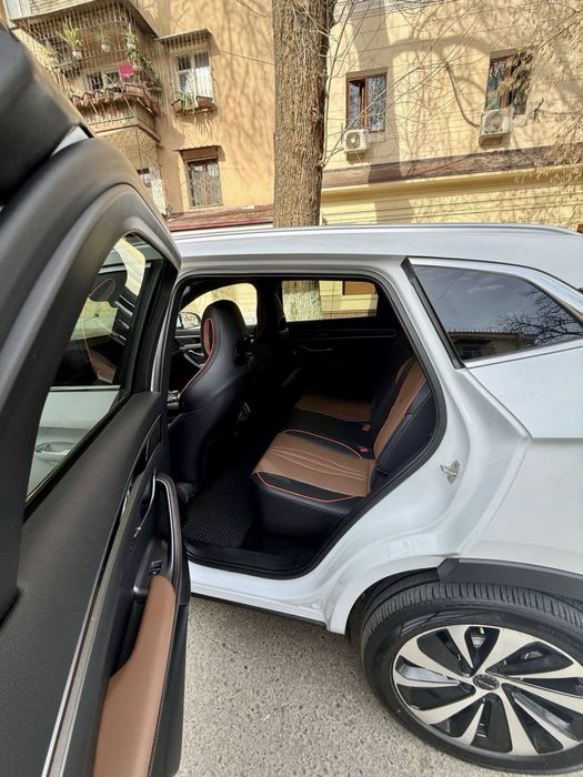 BYD Champion Hybrid (Аренда с выкупом)