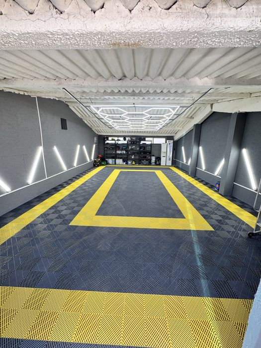 Închiriez garaj 2-3 masini