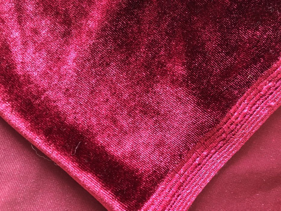 Продам новый материал бархат 162см*105см