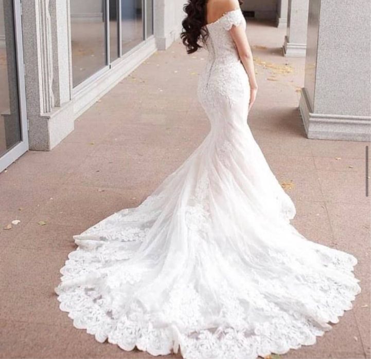 Продам шикарное свадебное платье