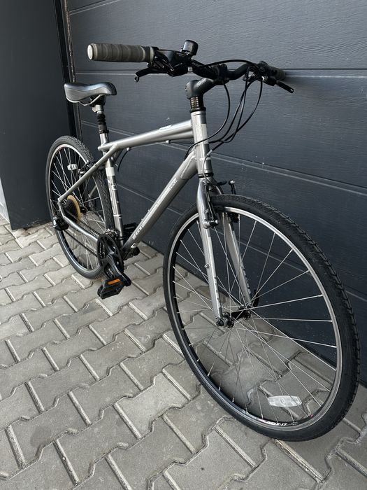 Велосипед GT 28” M” 3x8