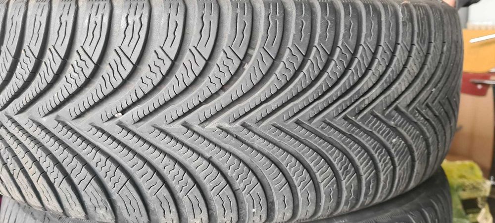 2 anvelope 215/65 R16