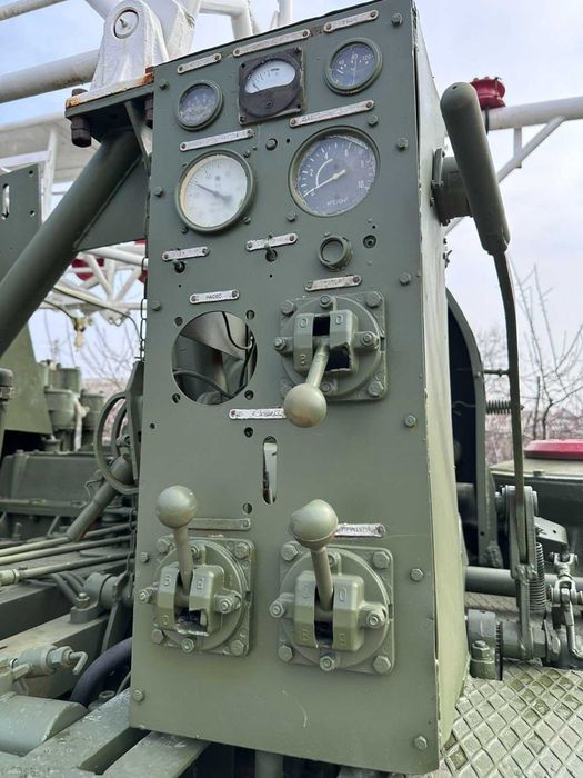 1990 буровая установка 1БА-15В Украина