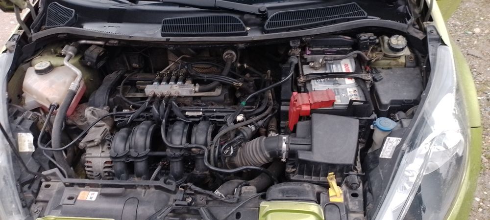 Ford fiesta an 2010 benzina+gpl