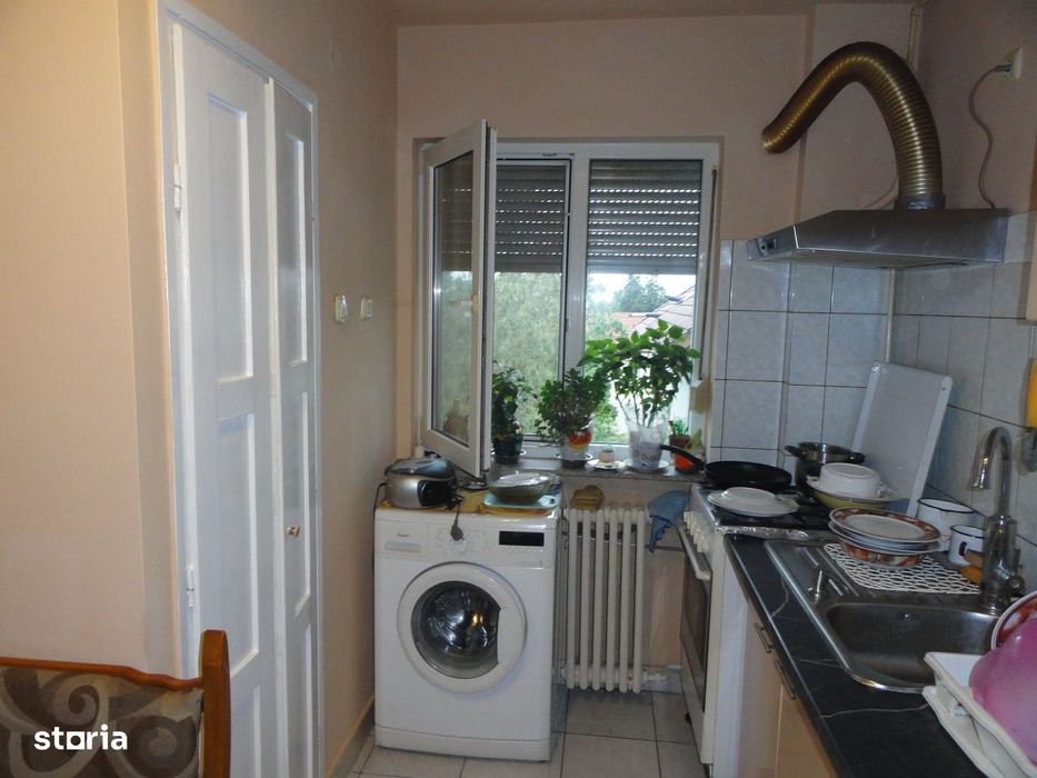 Apartament 3 camere conf. 1, 2 balcoane, et. 3, Vlaicu - Lebada, 73 mp