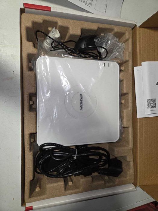 Продавам видеонаблюдение NVR + 4 IP камери Hikvision