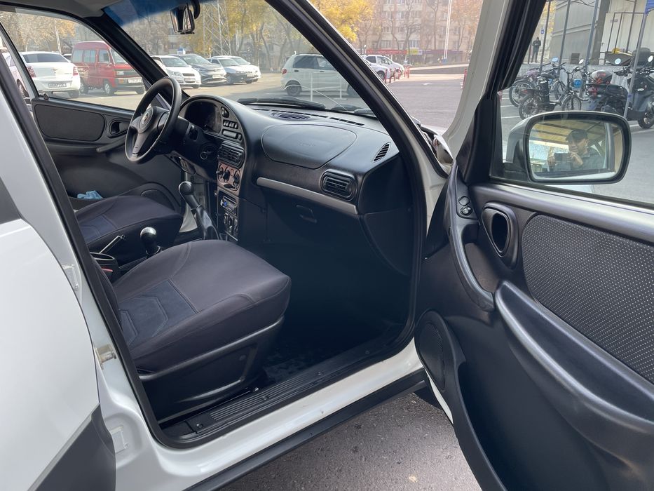 Нива Шевроле 2016года