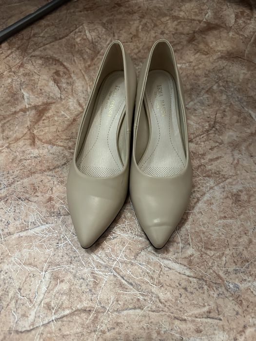 Продам кожанные балетки