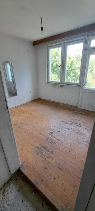 Продава се Къща в с. Расник, Област Перник - 240 кв.м за 400 €/кв.м - Снимка #6