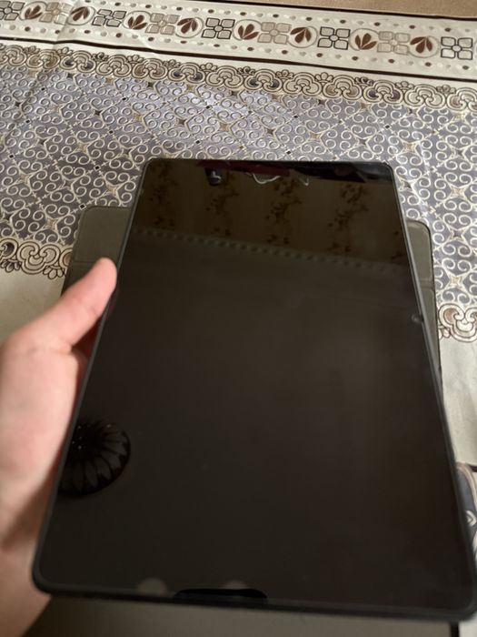 Redmi Pad 2 128gb yangi ,pul kerak bo’lganligi uchun sotilyabdi