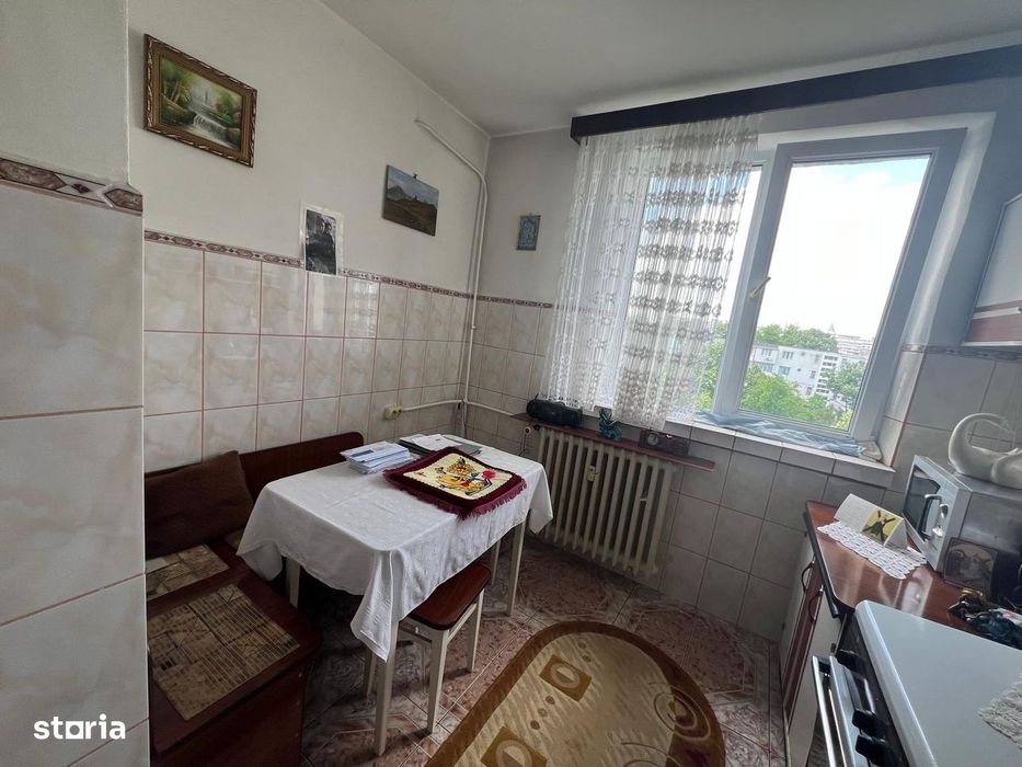 vand apartament cu 2 camere M19 pret 60.000 euro neg
