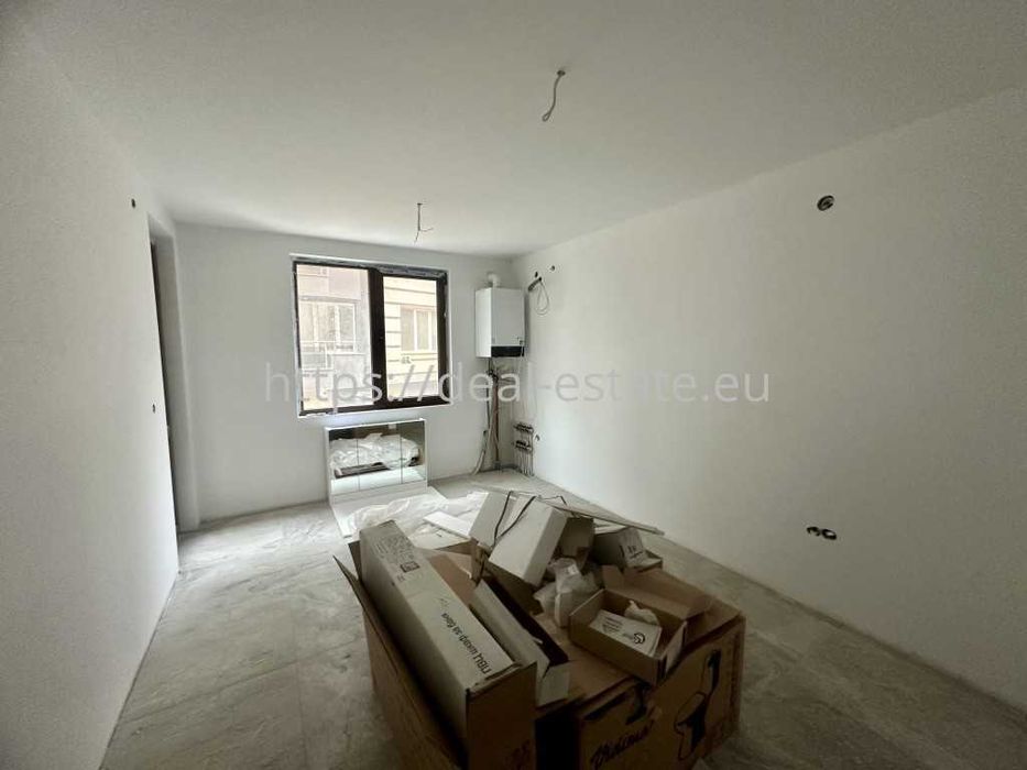 Продава се Тристаен апартамент в Благоевград, Широк център - 92 кв.м за 1033 €/кв.м - Снимка #2