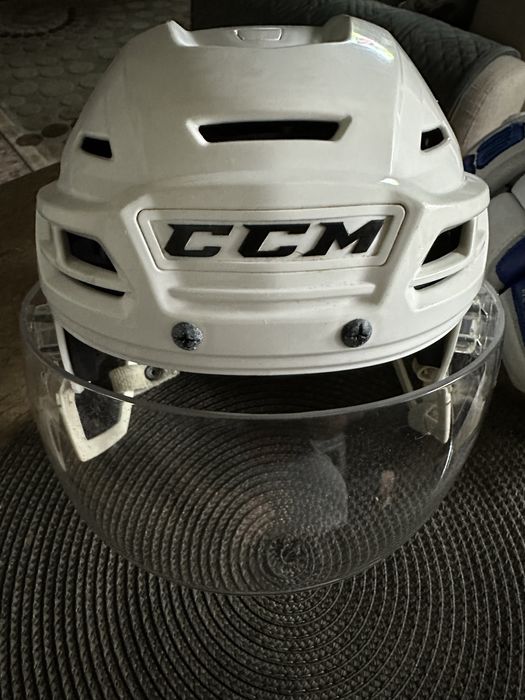 Шлем хоккейный CCM профессиональный