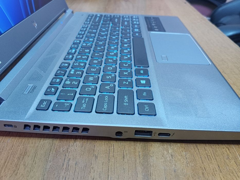 Ультрабук Acer Predator Triton 300 Special Edition