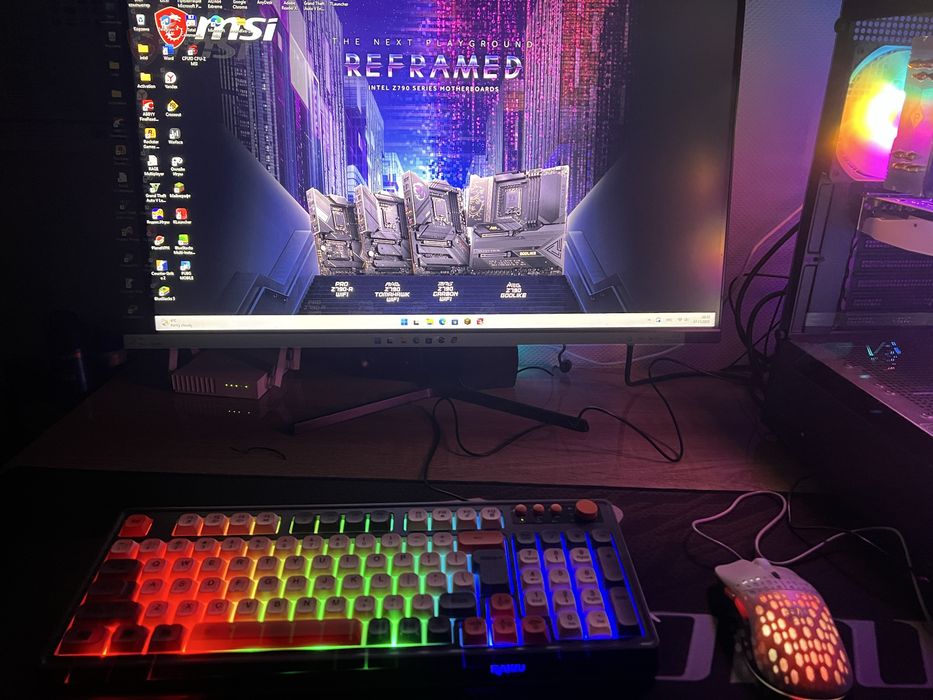 Stream uchun klavatura podsvechkalik