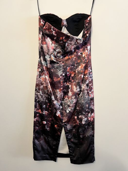 Вечерна рокля Guess