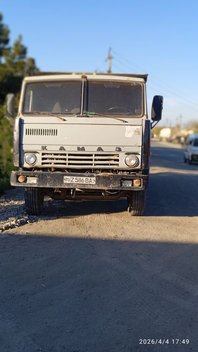 Kamaz samosval metan