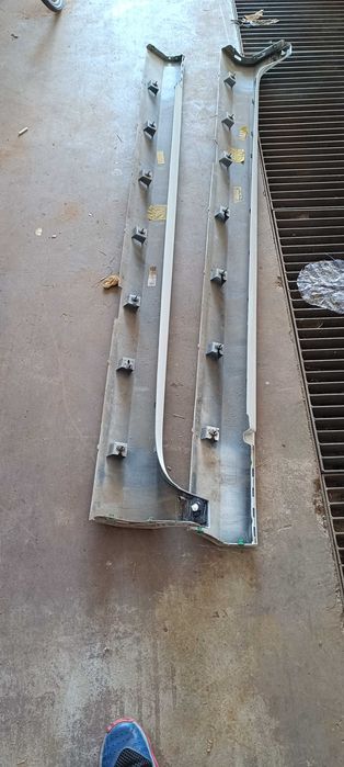 Set praguri Volvo s60